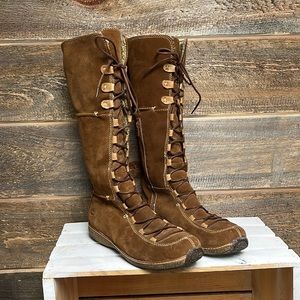 Timberland Suede Tall Waterproof Lace-up Boots Size 10 EUC